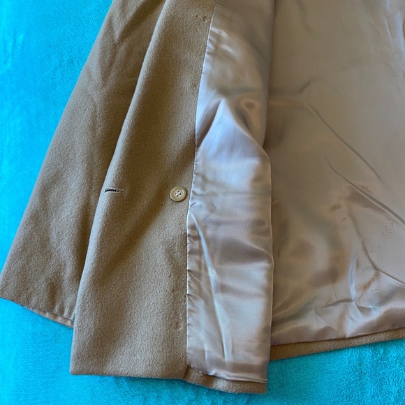 Caramel Hair Women’s Suit Set - Picture 5 of 16